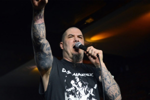 Frontman PANTERY Phil Alselmo se distancoval od vlajky Konfederace