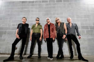 DEF LEPPARD upozorňují na vydání svého symfonického alba další skladbou