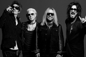 MÖTLEY CRÜE a DEF LEPPARD zahájili evropskou část svého veleturné. Co čeká Prahu?