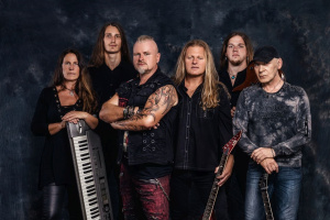 Vzpomínky na loňský ročník Masters of Rock s kapelou SALAMANDRA