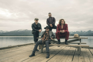 „Milosrdenství nikdy nezklame,“ tvrdí v novém singlu RIVAL SONS