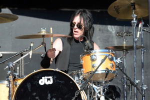 Zemřel Steve Riley, bývalý bubeník W.A.S.P. a L.A. GUNS