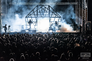 Dva nejžádanější synthwave projekty v Karlíně: CARPENTER BRUT a PERTURBATOR!