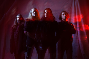 FIREWIND lákají na nové album dalším silným singlem