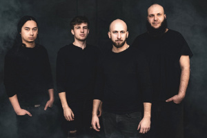 INNERSPHERE v novém singlu reflektují úpadek společnosti