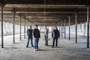 Mike Mushok (STAIND): „I kdybych složil ten nejlepší riff, jestliže Aarona neosloví, je to jedno.“