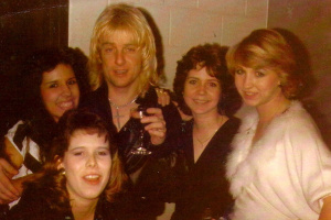 Biografie legendárního kytaristy JUDAS PRIEST: Sex, chlast & dráždivé klima na Ibize