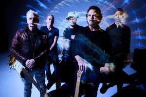 PEARL JAM v novém singlu utíkají ve zrychleném tempu