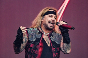 Vince Neil z MÖTLEY CRÜE investuje do pražského sportovního klubu