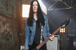 Rockeři BLACK SONIC PEARLS si na Metalfest pozvali Slashova basáka