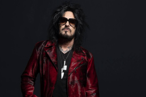 Nikki Sixx řeší i v pětašedesáti trable se stalkerkami