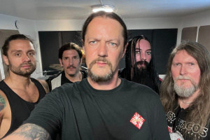 Frank Bello z ANTHRAX posiluje SATYRICON