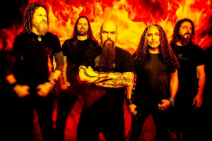 Kerry King se v novém klipu své kapely pustil do bezútěšné americké politiky 
