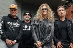 Zažijte duchovní osvícení s novým singlem BLACK COUNTRY COMMUNION 