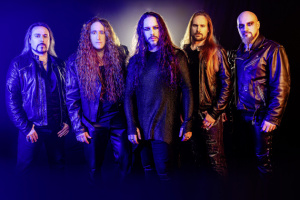 Své diamantové drápy tasí v novém klipu RHAPSODY OF FIRE