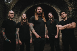 AS I LAY DYING startují novou etapu kariéry singlem „Burden“ a v listopadu se objeví v Praze