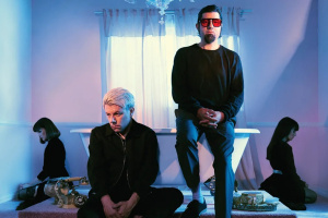 Chino Moreno (DEFTONES, CROSSES): „Líbí se mi představa nadnášejících dívek.“