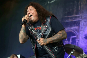 Zpěvák TESTAMENT Chuck Billy se rozhovořil o připravovaném albu