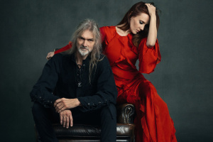 Simone Simons v novém singlu filozofuje nad umělou inteligencí