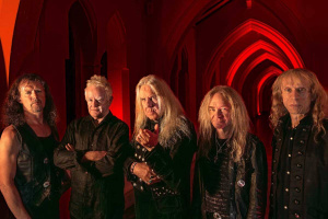 SAXON se po roce vrátí do Prahy, tentokrát oslavit své druhé album „Wheels of Steel“