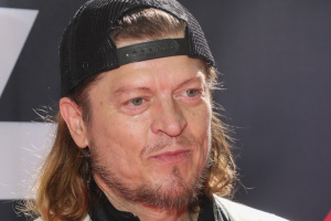 Frontman PUDDLE OF MUDD Wes Scantlin byl zadržen policií … opět