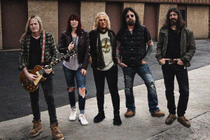 THE DEAD DAISIES oživují na albu „Lookin´ for Trouble“ bluesové klasiky