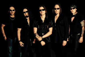 „Todd La Torre nám pomohl zůstat relevantní,“ říká Michael Wilton z QUEENSRŸCHE