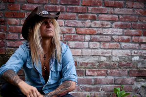 Kytarista Chris Caffery chystá kompilaci své sólové kariéry i turné se SAVATAGE