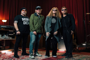 Za dva měsíce jsou BLACK COUNTRY COMMUNION v Olomouci!