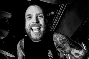 IN FLAMES se rozcházejí s bubeníkem Tannerem Waynem