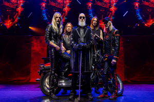 Glenn Tipton se připojil k JUDAS PRIEST během jejich londýnského koncertu