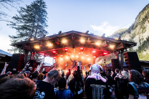 Full Metal Mayrhofen 2026: Metalový nájezd na Alpy podruhé!