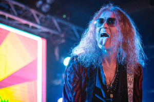  Glenn Hughes: „Hudební průmysl už neexistuje, pro mladé je to pořádná dřina.“