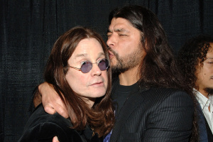 Robert Trujillo přiblížil soukromý pohřeb Ozzyho: „Slzy, smích i magické okamžiky.“