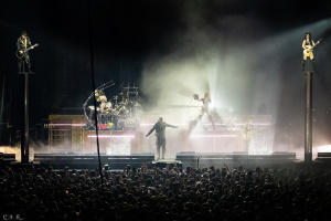 Till Lindemann v Praze: přehlídka dekadence a bizáru ve fotografiích