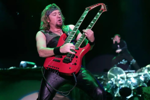 Proč nedopadlo angažmá Adriana Smithe u DEF LEPPARD?