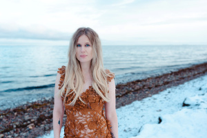 MYRKUR chce s novým singlem zabojovat o postup do Eurovize