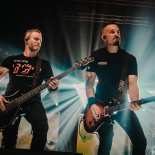 24 Alter Bridge