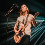 34 Alter Bridge