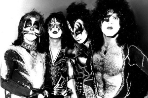 Nejslavnější skladba KISS dosáhla miliardy přehrání, Gene Simmons ji dodnes nesnáší
