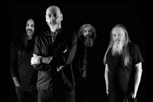 Tvůrci klasických alb MY DYING BRIDE z devadesátek se sešli v novém projektu TOWARDS THE SINISTER