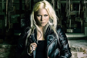 Noora Louhimo vysvětluje svůj odchod z BATTLE BEAST