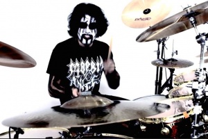 Bubeník Patrik Sas spolupracuje s VREDEHAMMER