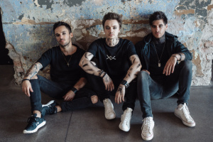 Italští  LOST ZONE jdou v novém singlu svou vlastní cestou plnou elektroniky