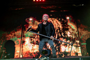 IRON MAIDEN na koncertě v Paříži zopakují scénář GHOST: žádné telefony!