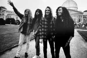  Knižní memoáry slavného kytaristy MEGADETH: Jak Marty Friedman zažil první koncert s MEGADETH