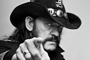 Máte na podzim cestu do Vegas? Můžete zajít na výstavu „Born to Lose, Live to Win“, věnovanou MOTÖRHEAD a Lemmymu