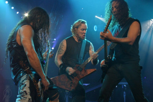 Den, kdy zmizel Lars Ulrich aneb jak METALLICA odehrála set na Downloadu 2004 s pomocí přátel 
