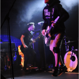 27-Stick_To_Your_Guns