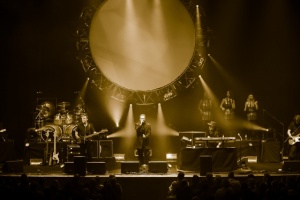 The Australian Pink Floyd Show - "Comfortably Numb"